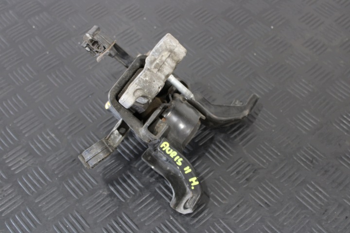 Support Supports fixation montage moteur TOYOTA AURIS II 2 KOMBI