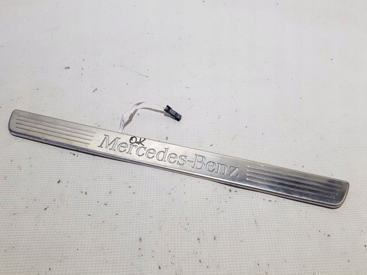 Couverture Jupe Avant Avant Bouche buse Gauche Mercedes CLA W117 W246