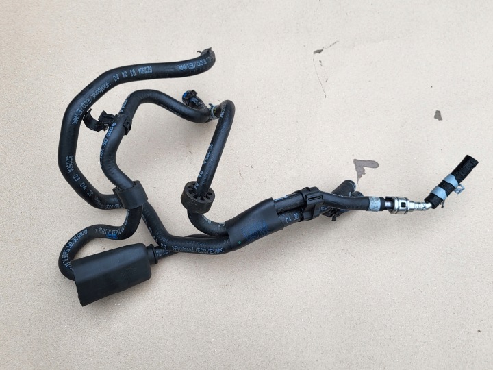 Schlauch Schlauch Rohr des Kraftstoffsbehälters AUDI A4 B9 2.0 TDI 8W0201214AE 8W0201215AK 8W0201729 OE