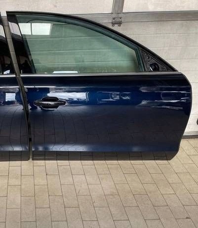 dveře přední předek strana pravá Audi A8 S8 D4 4H