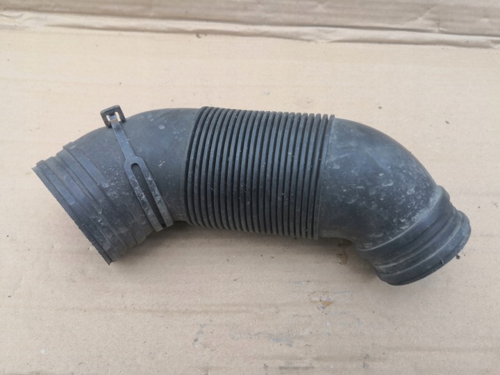 pipe air hose VW SKODA AUDI
