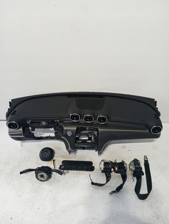 armatura Mercedes GLC 254 COUPE