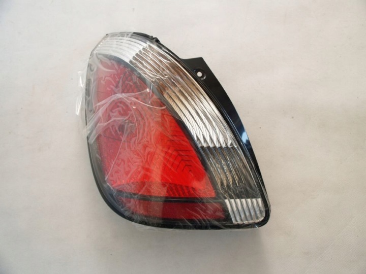 Kia Rio Licht links hinten links heck 2 II Hatchback 05-11r