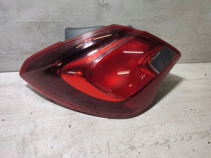 Opel Corsa E 2018 heck Seite links Licht hinten