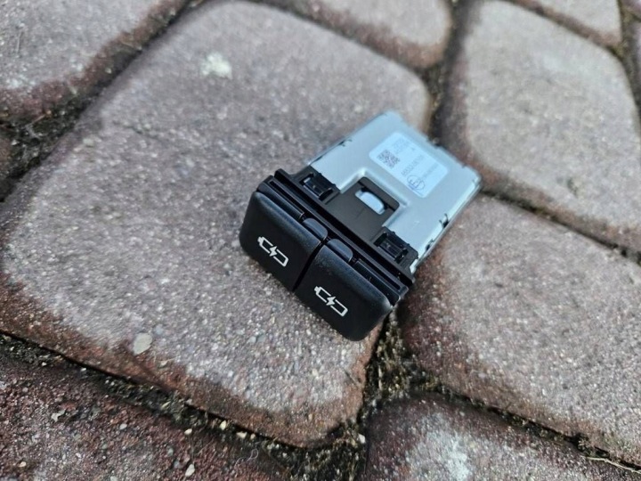 Adaptateur USB ladowanie ladowarka 85532-0E101 Toyota Highlander XU70