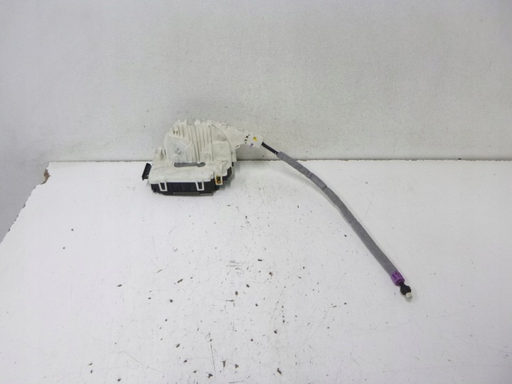 DE LA SERRURE PORTIÈRE ARRIÈRE DROITE MERCEDES W204 BERLINE 2007R.