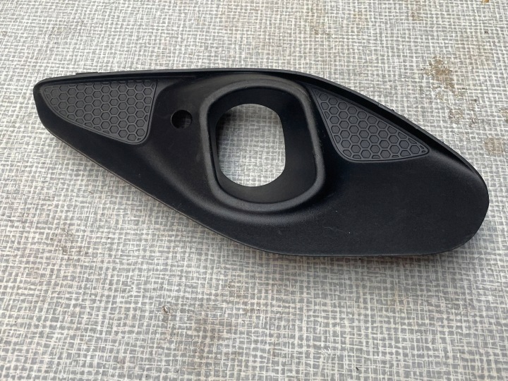 Lüftungsgitter des Nebelscheinwerfers rechts Seite OPEL CORSA F 9830241080 @M