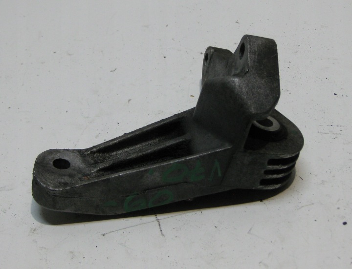 VOLVO V70 2.0 D 09R supporto staffa cambio 6G916P093DC