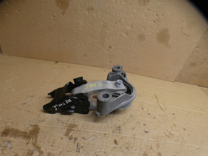 PEUGEOT 308T10 airbag holder engine mount 9803703099