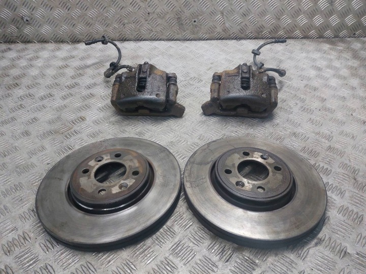 kočioni disk kočione, kočne prednji dio + čeljusti RENAULT MEGANE i LIFT 1.6 16V