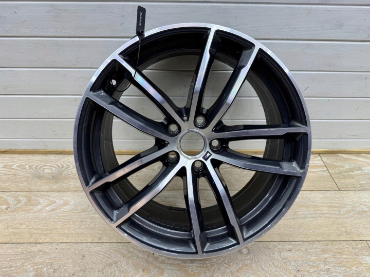 BMW 5 G30 G31 8x18 ET30 5x112 8747407 8093915 STYLING 662M