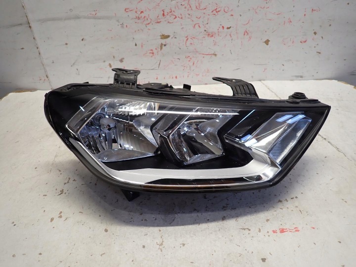 Licht vorne vorne rechts AUDI A1 II 2018- 82A941004