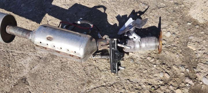 Muffler RENAULT 206400551R 1.6L hybrid 105kW 2023 5