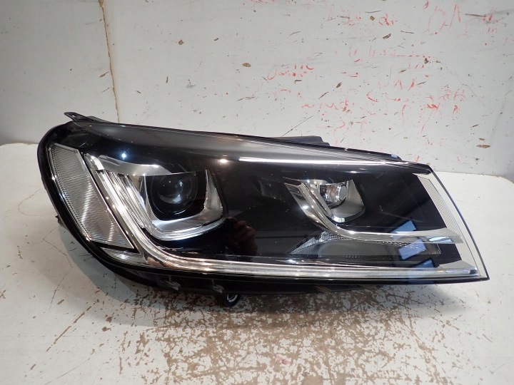 light front right VW TOUAREG LIFT 14- BI-XENON LED