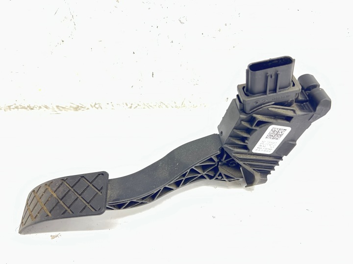 Pedal potencjometr plynu AUDI A3 8V VW GOLF VII 12- 5Q1723503F