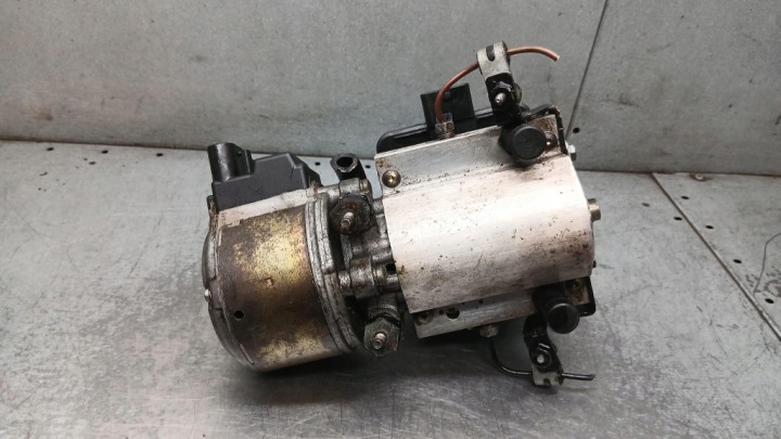 OPSCHORTING VAN CITROEN C5 2,2HDI 01-04R 9636716080 10