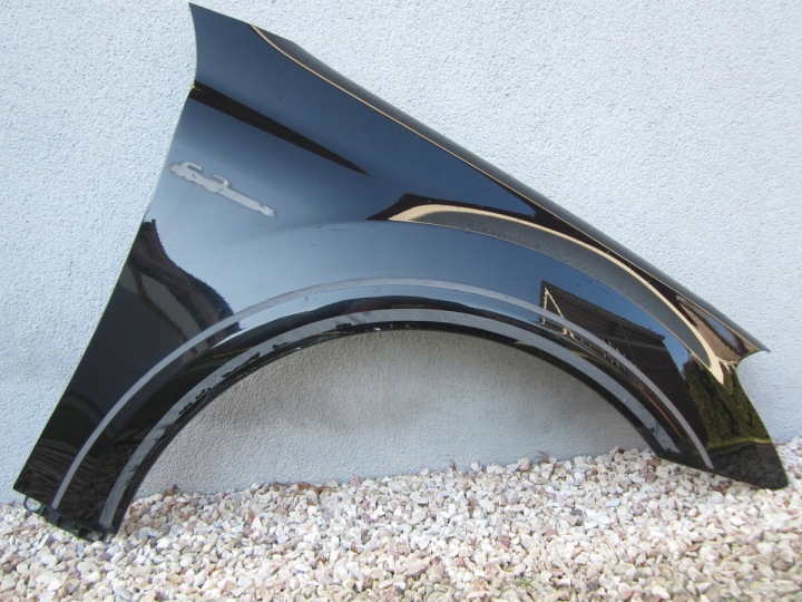 fender front front right Mercedes ML63 W164 AMG