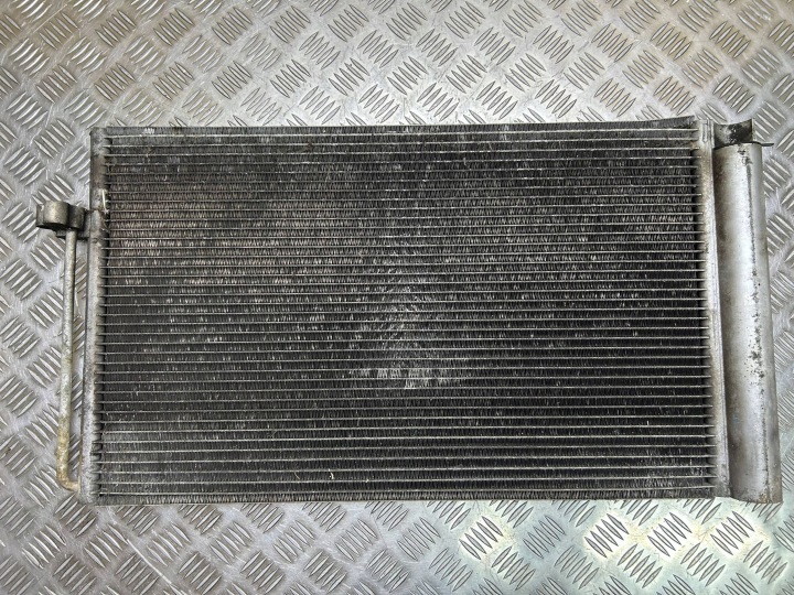 KONDENZÁTOR / chladič klimatizace BMW 3 E90 E91 2005 8381362