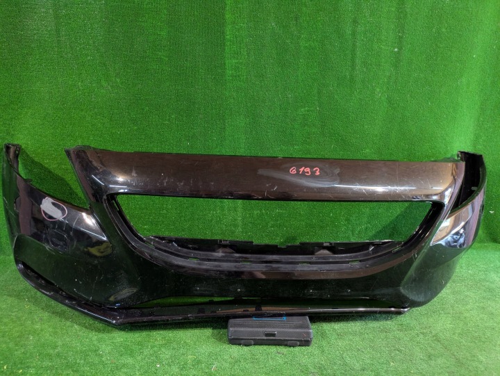 nárazník predný predok VOLVO V40 12- NR.Z6193