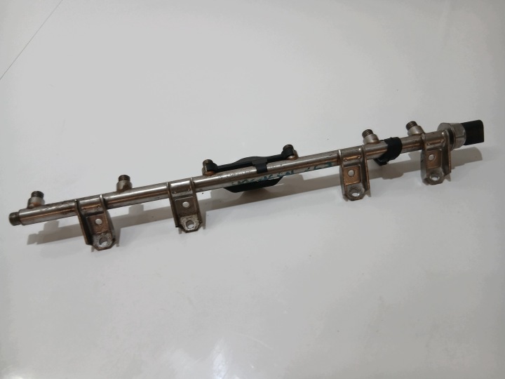 Kraftstoffverteiler Einspritzleiste BMW E93 N53 4549612