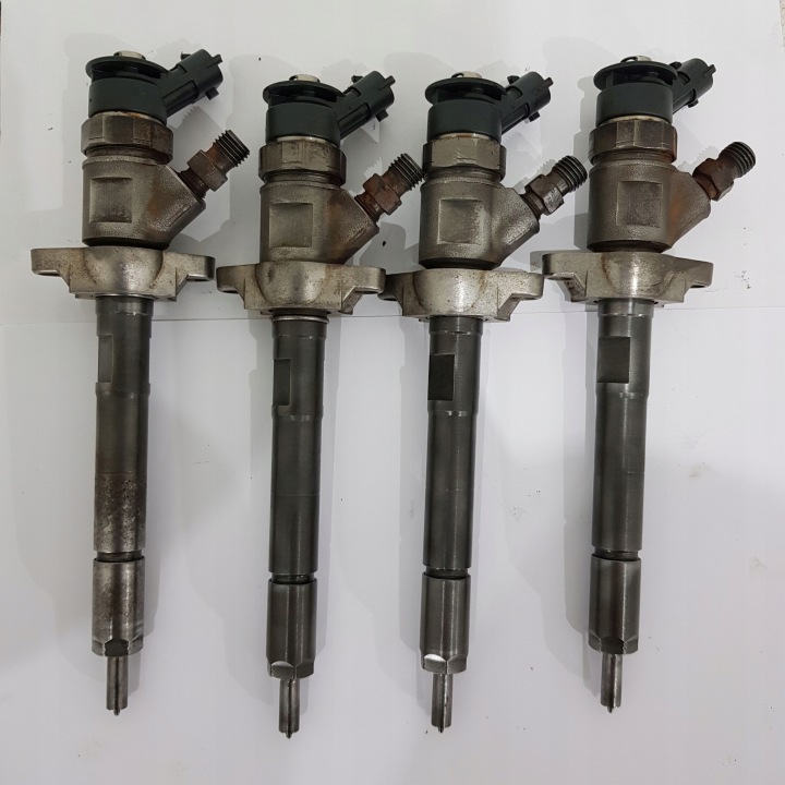 INJECTEURS CITROEN PEUGEOT 1.6 HDI 0445110311