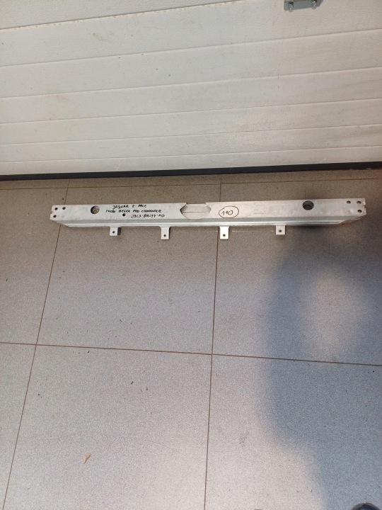Traverse inférieure support radiateur JAGUAR E- PACE J9C3-8A297-AD