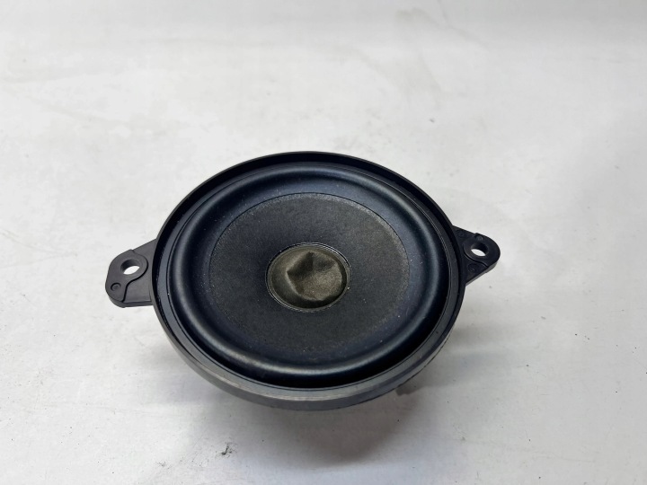 Altoparlante CENTRALNY del cruscotto AUDI A3 8Y 83A035453