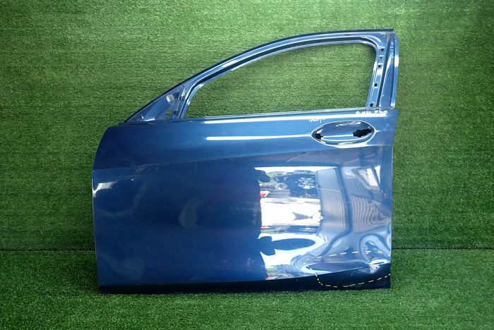 BMW 1 F40 dvere Ľavé predné predok