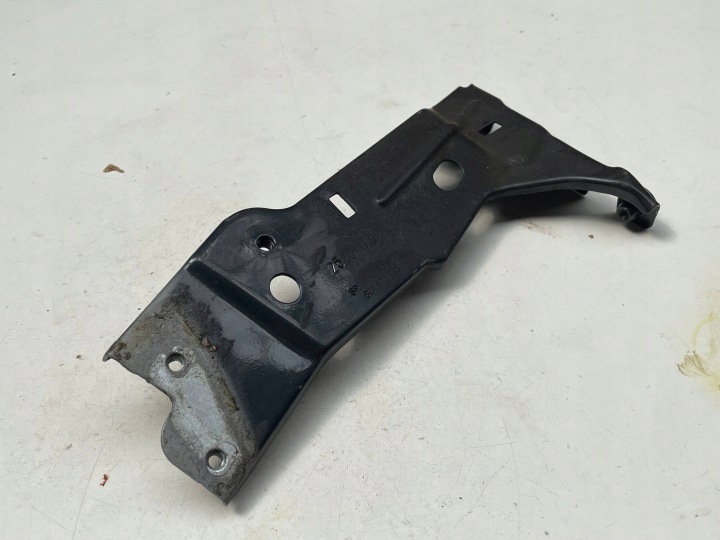 AUDI A1 Console Support plaque Aile Gauche Gauche Avant Avant 82A821135 !J