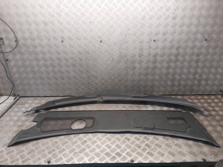 griglia gocciolatoio AUDI A6 C6 4F1819403 4F1819447