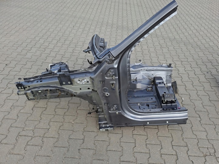 negyed eleje bal elsö bal JAGUAR F-PACE X761 LKH