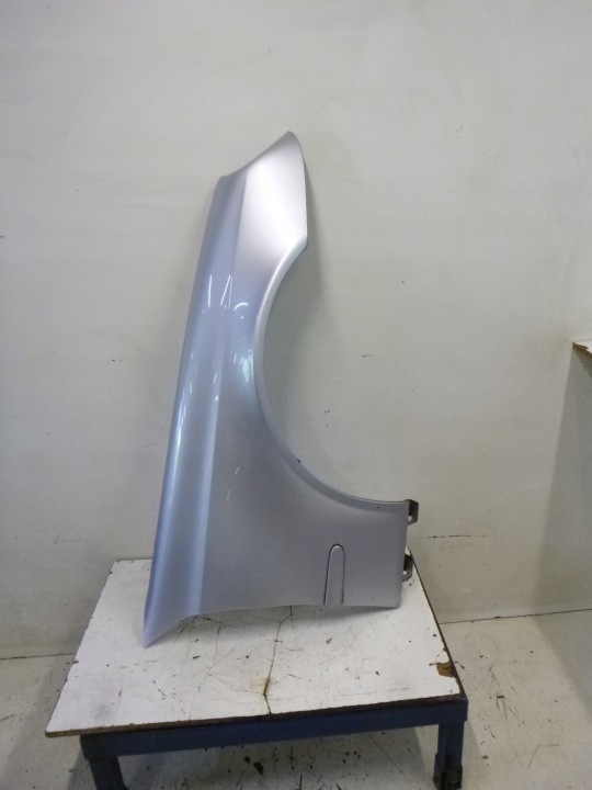 fender right MERCEDES W211 02-06 sedan colour SREBRNY 775