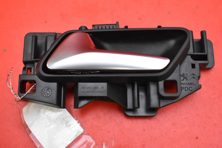 handle inner left front CHROM 98201553VV PEUGEOT 2008 2 II 19-21