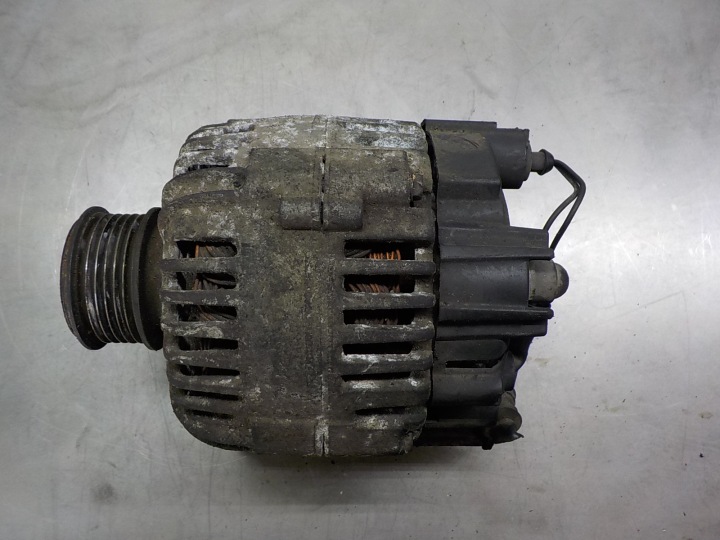SKODA FABIA II 1.6 TDI alternator 06F903023E