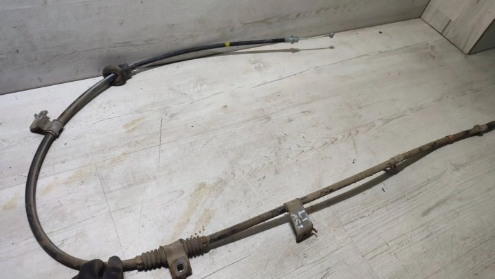 Mitsubishi ASX 18r. 1.6DiD heck Seite links Gurte Band elektrische Parkbremse