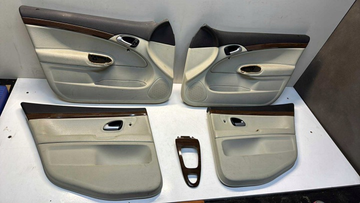 KOMPLET Boczkow Laterale / lato PANNELLO PORTA PORTIERA PORTA Portiera SAAB 9-3 93 jasne BEZOWE Legno