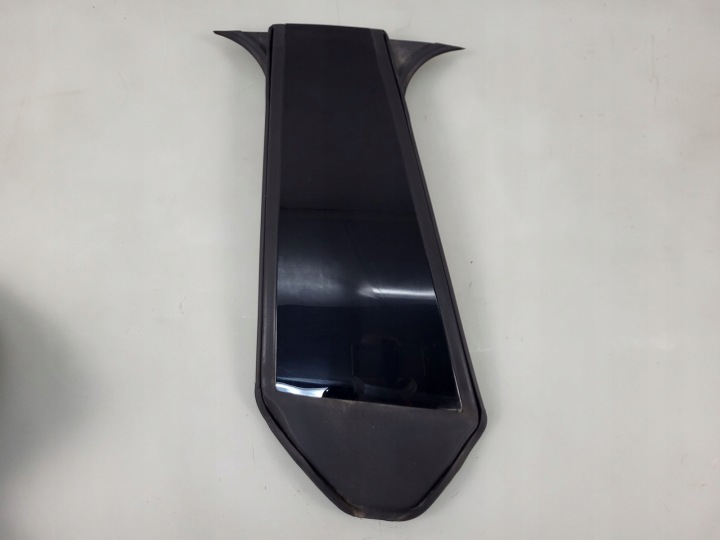 Blende Abdeckung slupka b rechts Außen- Blende Abdeckung MERCEDES CLA C117 W117