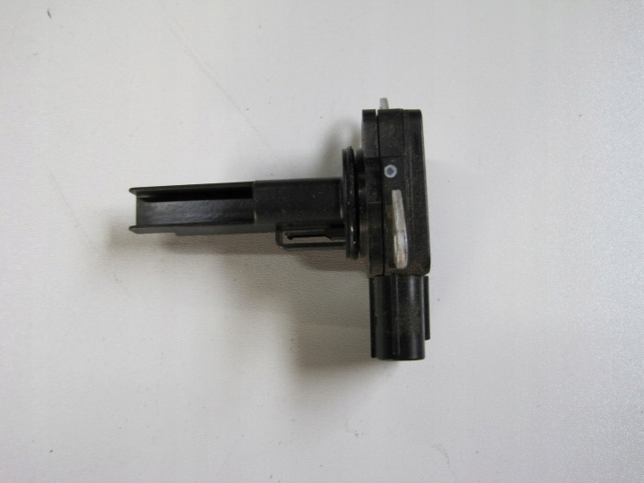 flow meter TOYOTA YARIS III 22204-0V020
