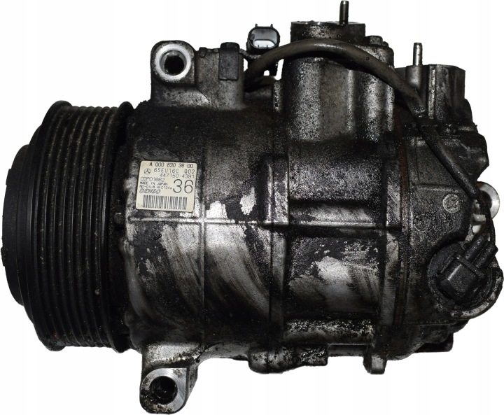 MERCEDES W204 LIFT 350 3.0 CDI A642 compressor of the air conditioning A0008303600