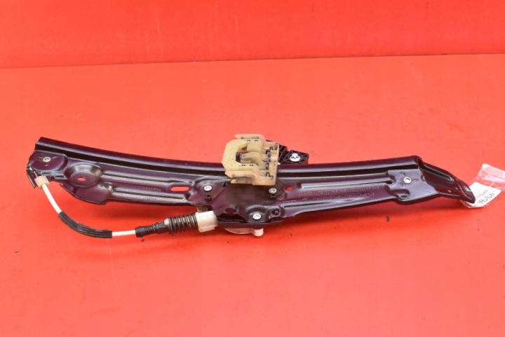 lift right rear part 7182122 BMW F10 F11 KOMBI 09-13