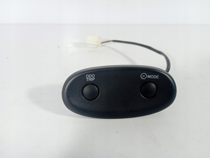 Toyota Yaris 1 a 99-06 vypínač ovladac stahovanie PANEL PRZYCISKOW