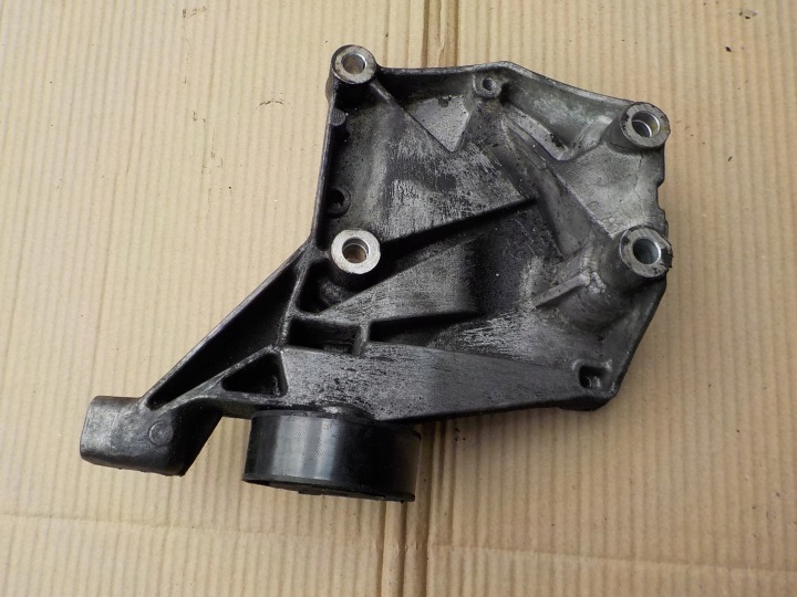 supporto staffa kompresora fiat bravo II 1,6 M-JET 55208165