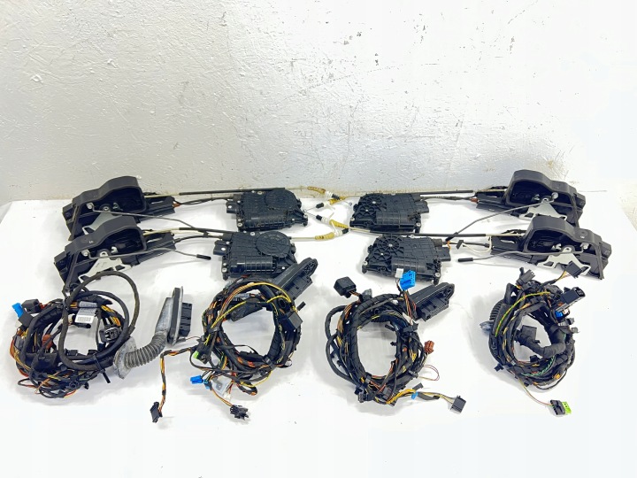 BMW F01 F02 ZAMKI zámek DOCIAG dveře SOFT CLOSE 7185688 7185689 7185692 KPL