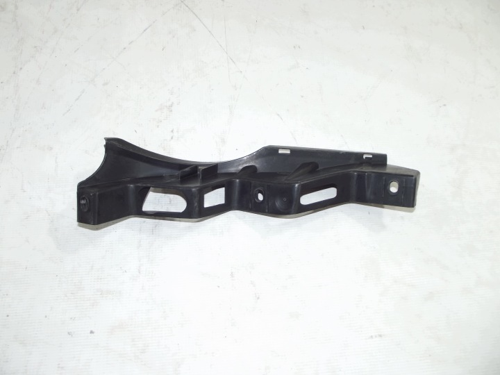 VW Passat B6 stoßstangenführung links vorne 3C0807889