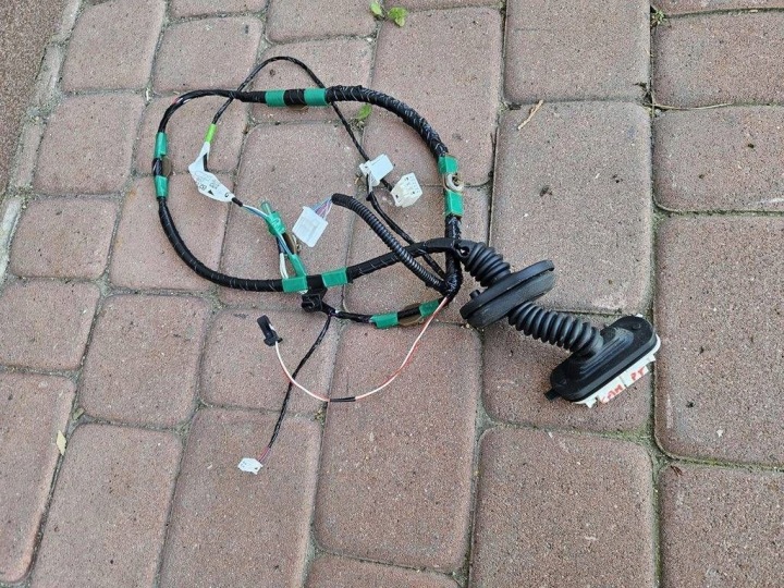 wiring bundle door rear part rear right Toyota Camry VIII XV70 82153-33431