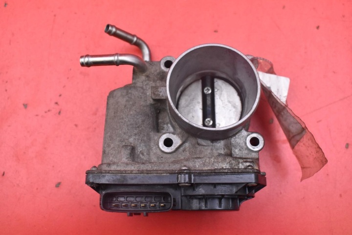 throttle flap 22030-47010 TOYOTA AURIS 2 II 1.33 DUAL VVTi 99 KM 15-18