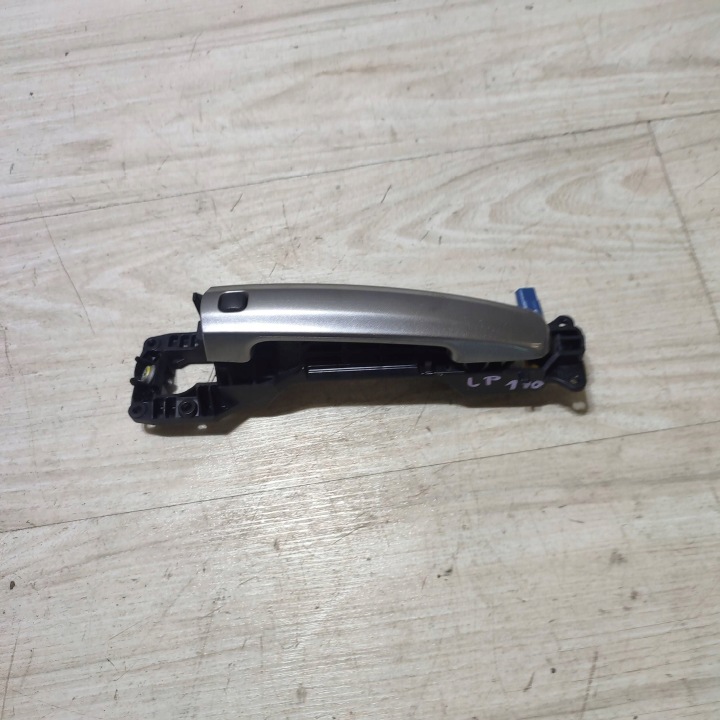 Externe Poignée Portière przednich Avant Gauche Suzuki Vitara (LY)