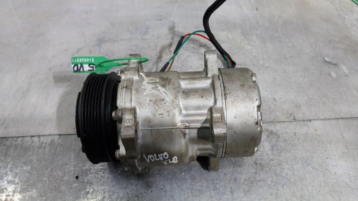 COMPRESSEUR COMPRESSEUR CLIMATISATEUR AIR CONDITIONNÉ 30899721 VOLVO V40 ET 1.6 1.8