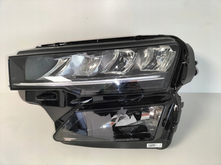 Licht vorne reflektor links SKODA KAROQ LIFT 21