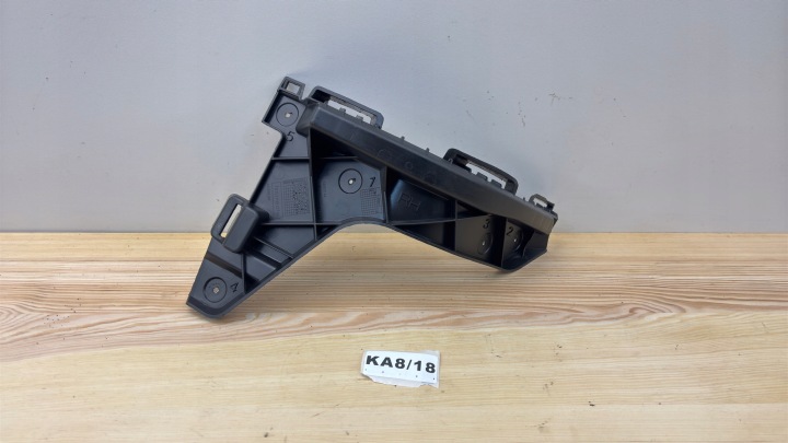 OPEL ZAFIRA C pravý držák nárazníku záď držák 13300744 KA8/18